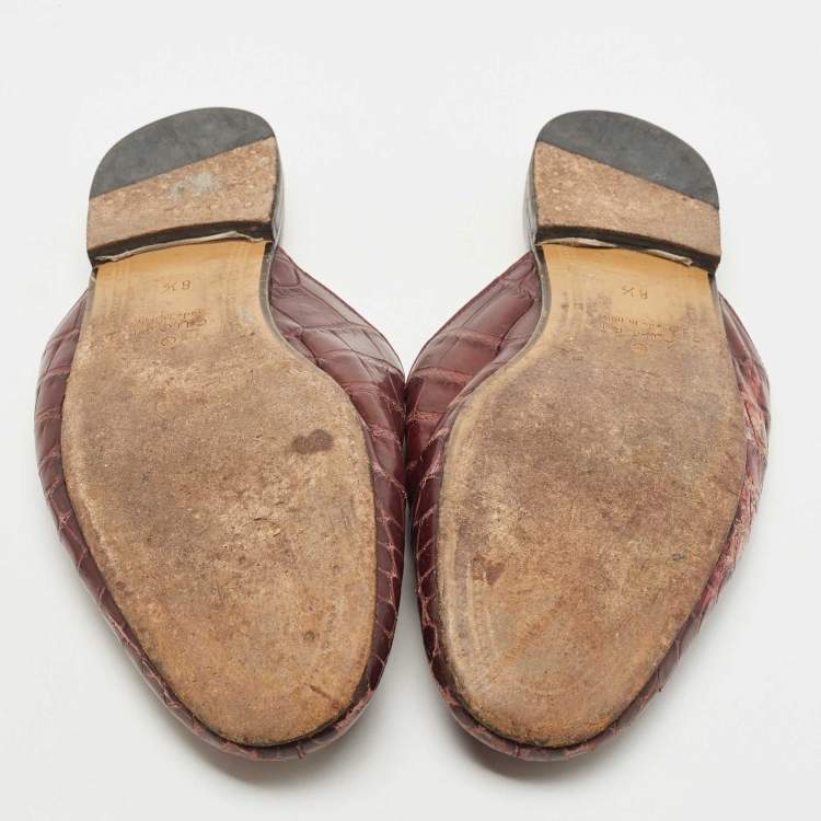 Pre Owned Gucci Burgundy Croc Embossed Leather Princetown Flat Mules Size 42.5