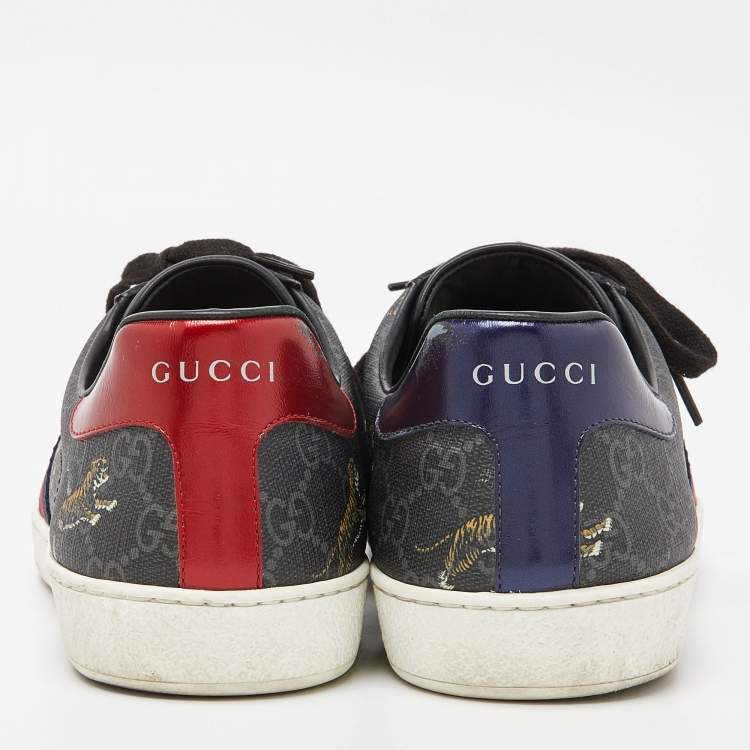 مملوكة مسبقًا Gucci Black GG Supreme Canvas Web Ace Tiger Low Top Sneakers Size 43