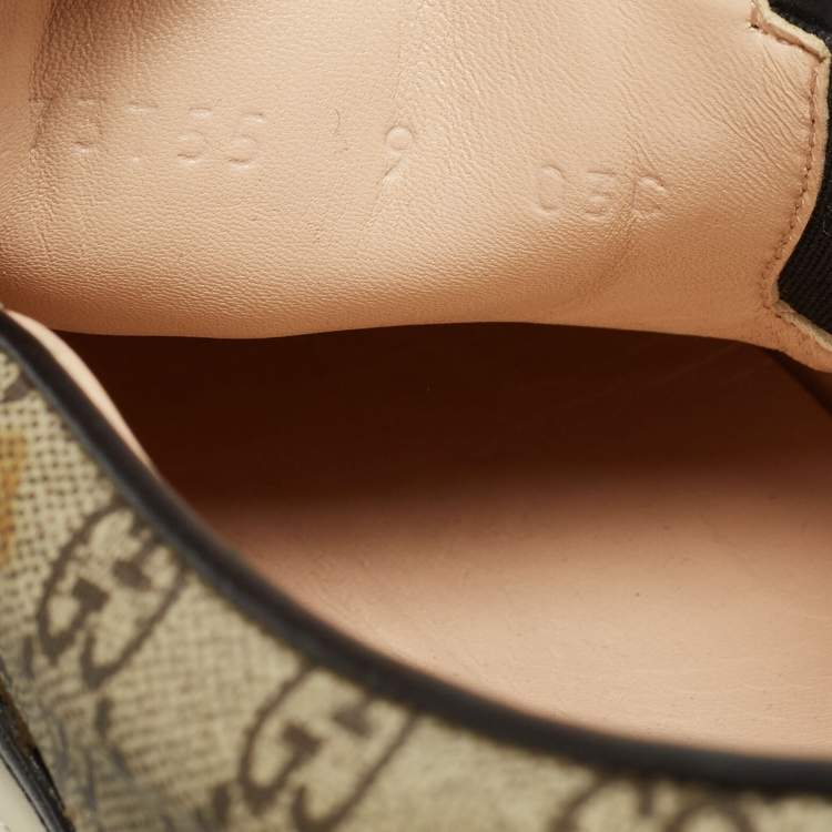Pre Owned Gucci Black/Beige GG Supreme Canvas Tiger Print Slip On Sneakers Size 43