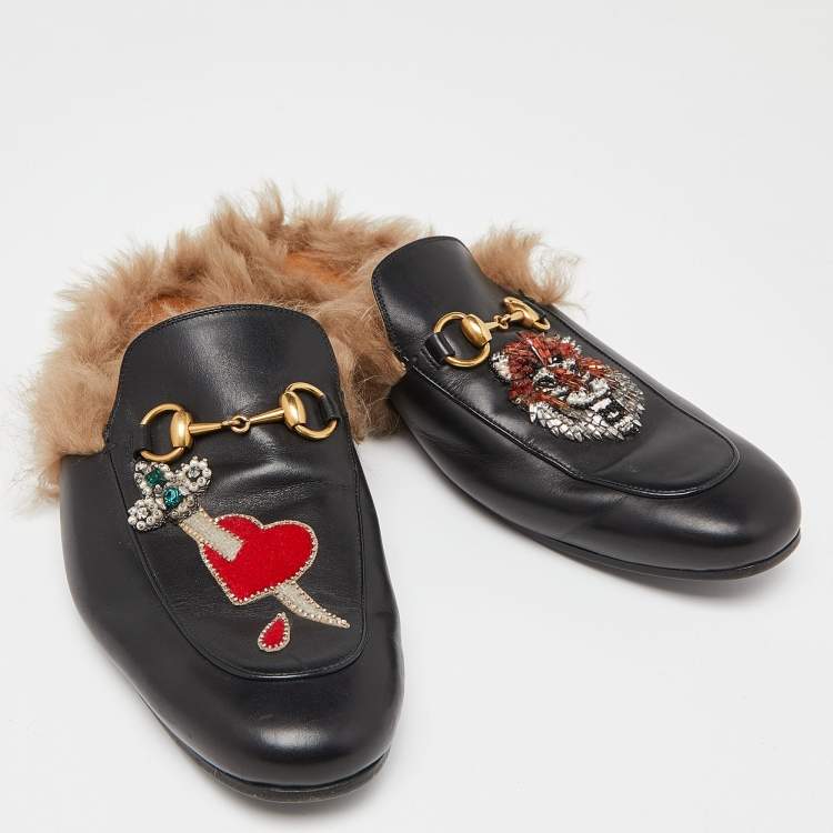 مملوكة مسبقًا Gucci Black Tiger Crystals/Beads Embroidered Leather and Fur Princetown Flat Mules Size 43