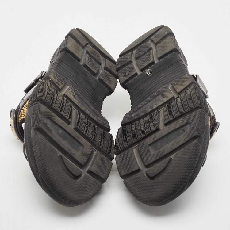 مملوكة مسبقًا Gucci Grey/Beige Mesh and Leather Logo Sandals Size 41.5