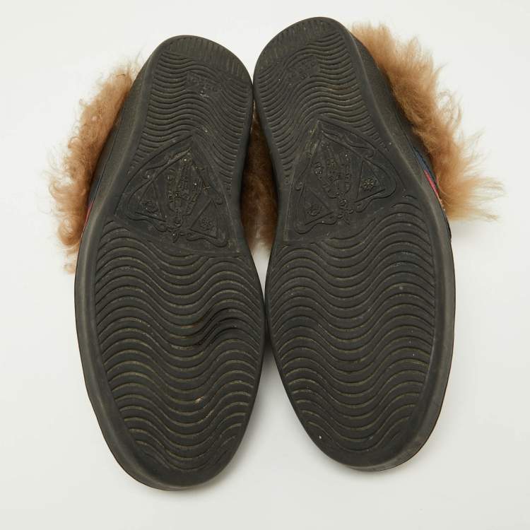 Pre Owned Gucci Black Leather and Fur Ace Embroidered Bee Low Top Sneakers Size 43