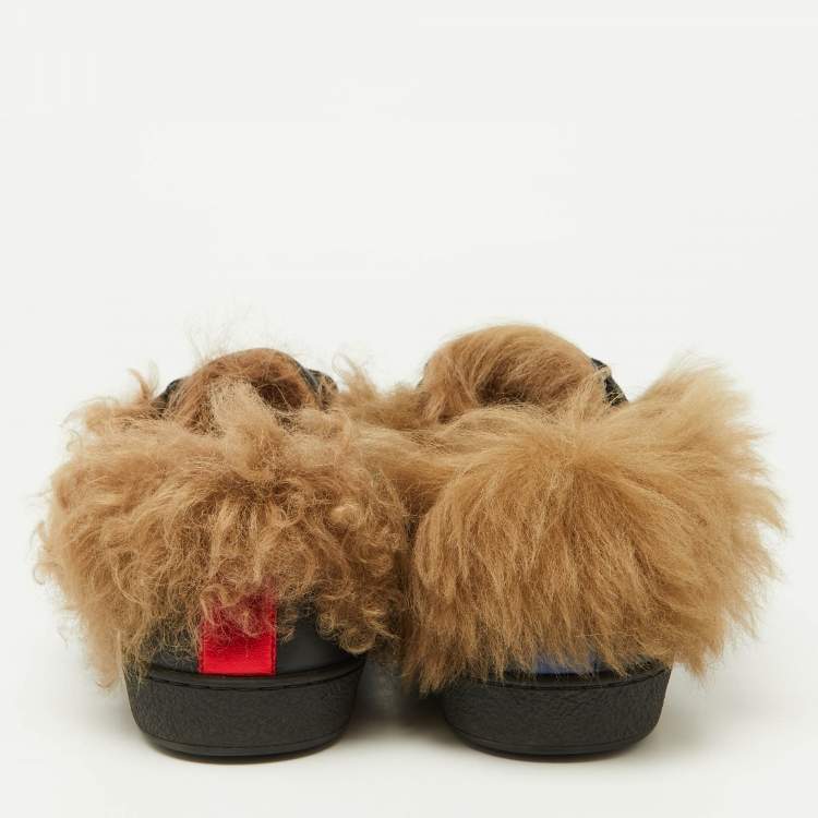 Pre Owned Gucci Black Leather and Fur Ace Embroidered Bee Low Top Sneakers Size 43