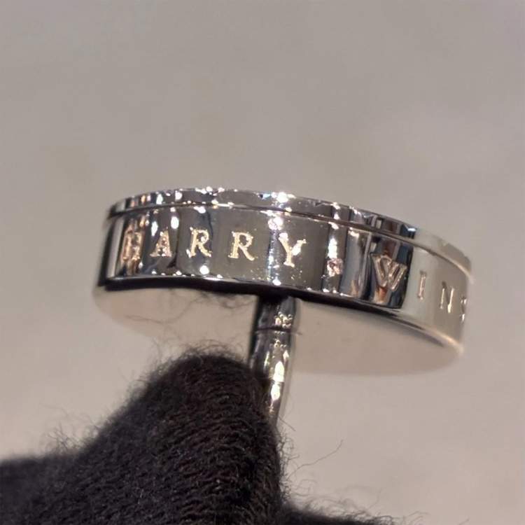 Pre Owned Harry Winston Ocean Cufflinks 750WG 33g Silver Shuriken