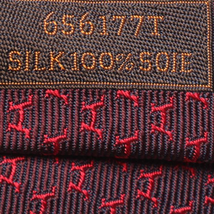 Pre Owned Hermès Burgundy Silk Hilario Tie