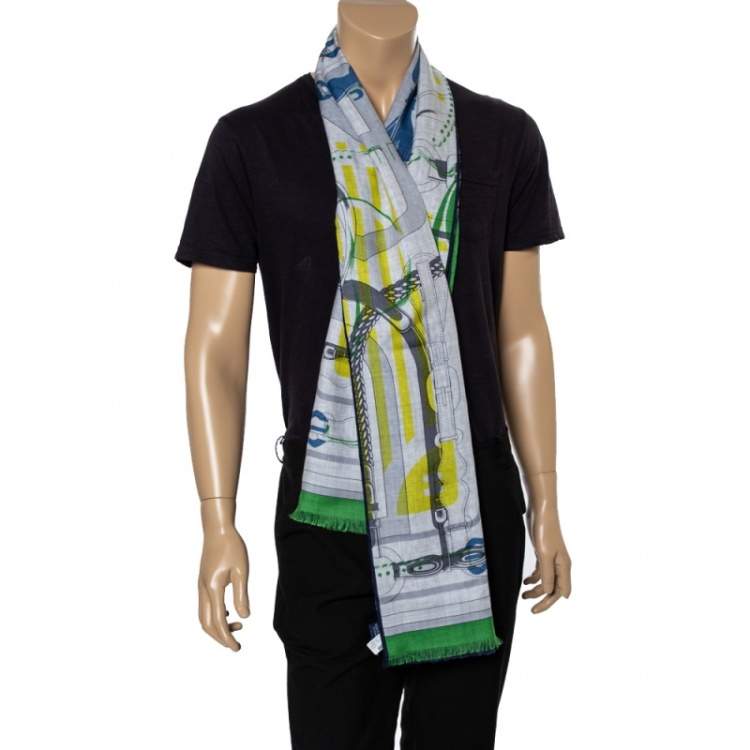 Pre Owned Hermès Blue & Green Imprimeur Fou H Coaching Cashmere Silk Muffler