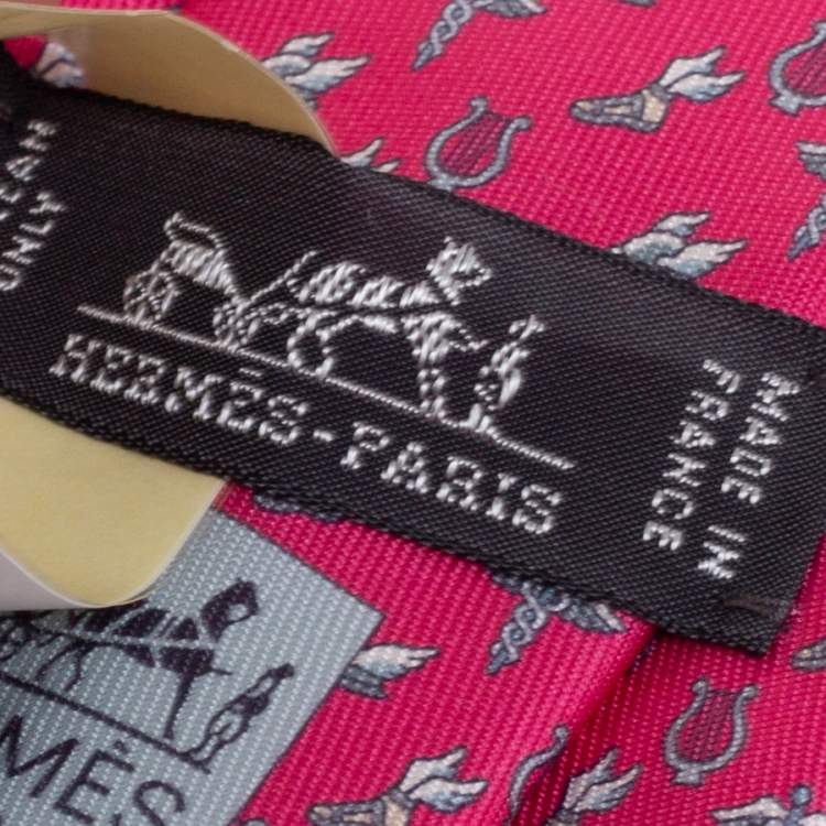 Pre Owned Hermes Pink 7 Flying Hermes Silk Twill Tie 