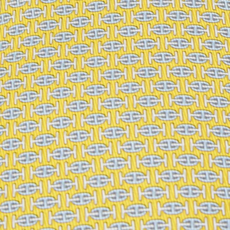 Pre Owned Hermès Yellow H Au Maillon Printed Silk Skinny Tie