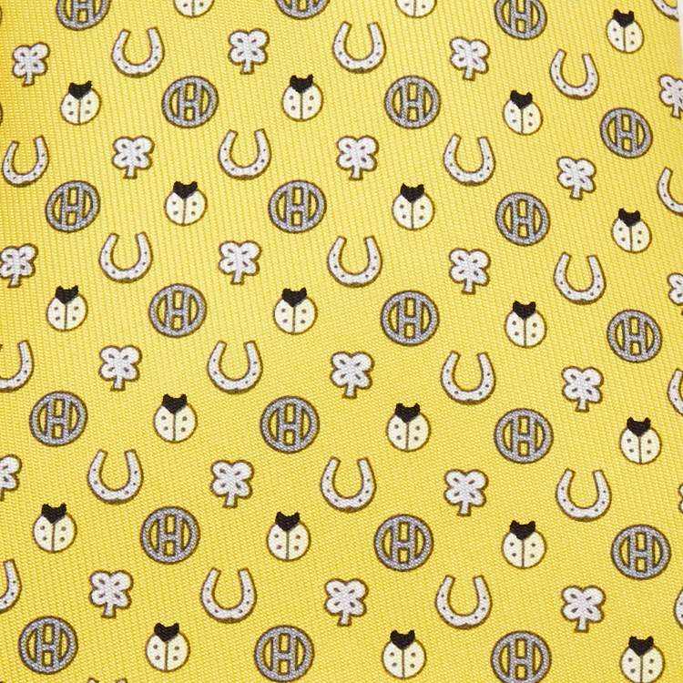 Pre Owned Hermès Yellow 7 Job Interview Printed Silk Skinny Tie