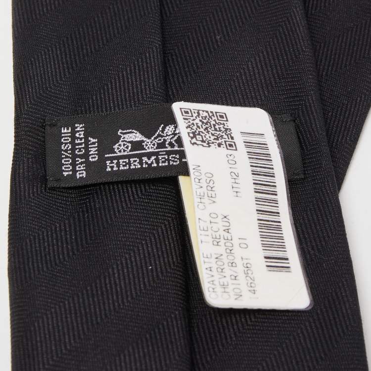 Pre Owned Hermès Black Chevron Recto Verso Silk Slim Tie
