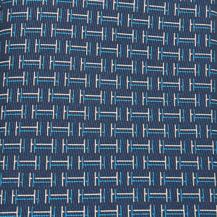 مملوكة مسبقًا Hermès Navy Blue 7 Quinte Printed Silk Slim Tie