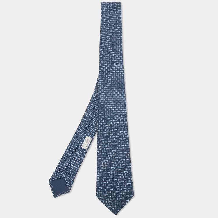 مملوكة مسبقًا Hermès Navy Blue 7 Quinte Printed Silk Slim Tie