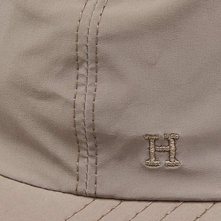 Pre Owned Hermès Taupe Roger Technical Reversible Cap M