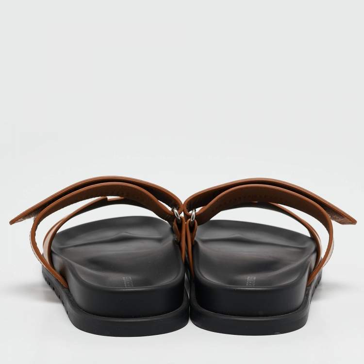 Pre Owned Hermès Brown Leather Chypre Sandals Size 39