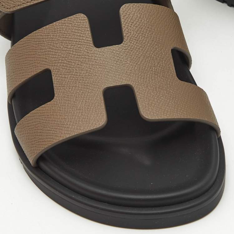 Pre Owned Hermes Etoupe Leather Chypre Sandals Size 38