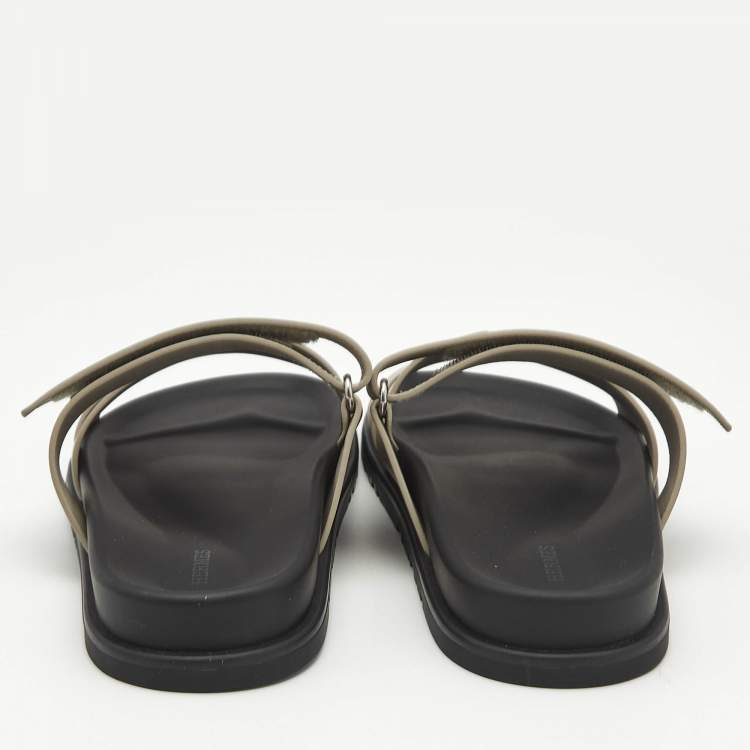 Pre Owned Hermes Grey Leather Chypre Sandals Size 42.5