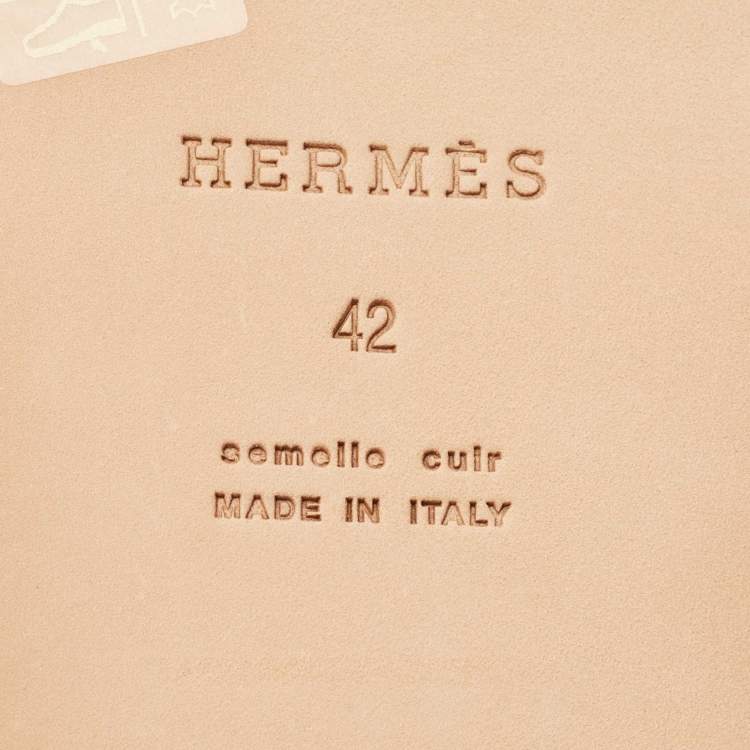 Pre Owned Hermès Ostrich Leather Izmir Sandals Size 42
