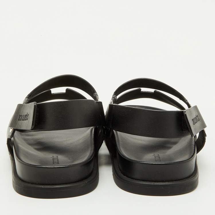 مملوكة مسبقًا Hermès Black Leather Genius Flat Sandals Size 42