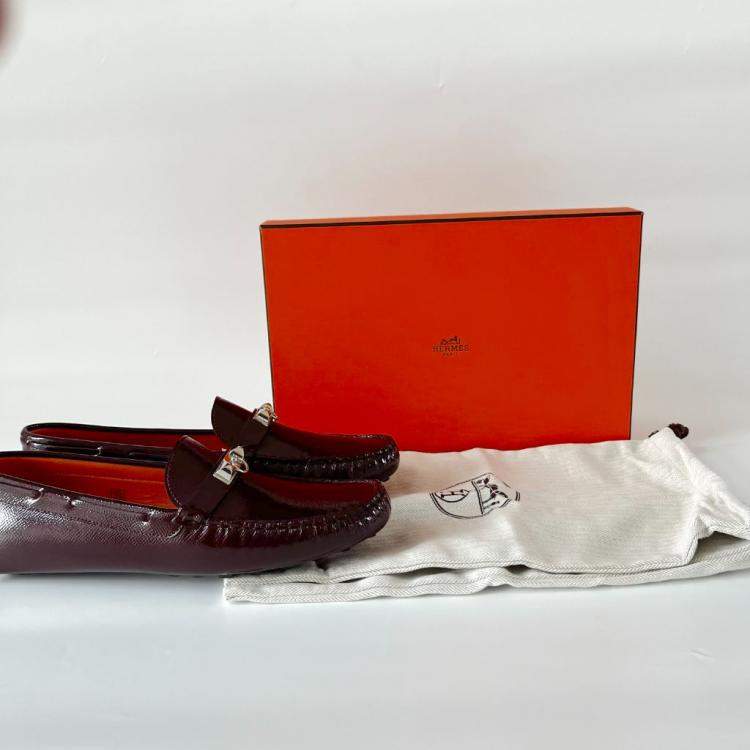 Pre Owned Hermes Burgundy Patent Leather Irving Slip On Loafers, 41