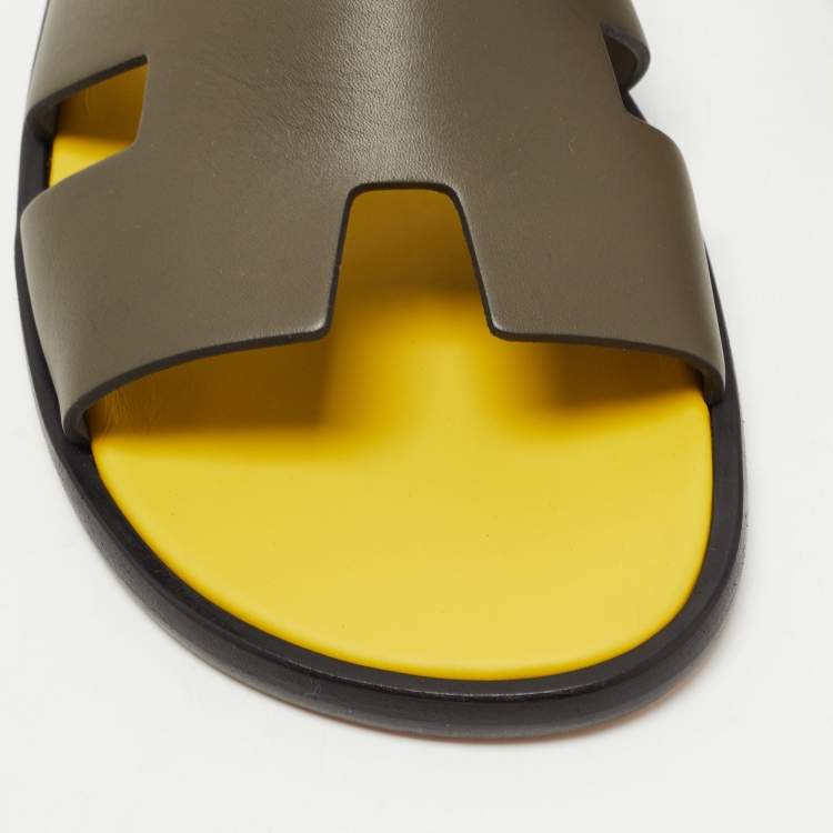 Pre Owned Hermès Olive Green Leather Izmir Slide Sandals Size 42.5