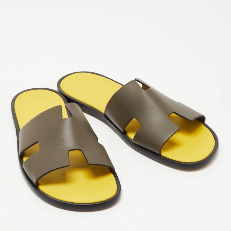 Pre Owned Hermès Olive Green Leather Izmir Slide Sandals Size 42.5