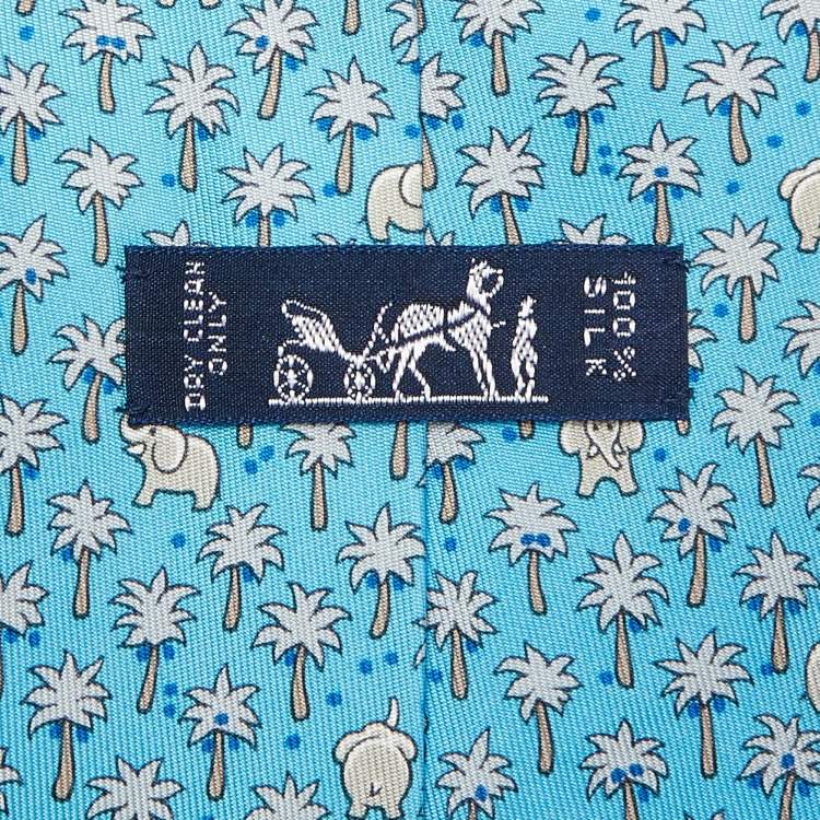 مملوكة مسبقًا Hermès Blue Palm Trees & Elephant Print Silk Traditional Tie
