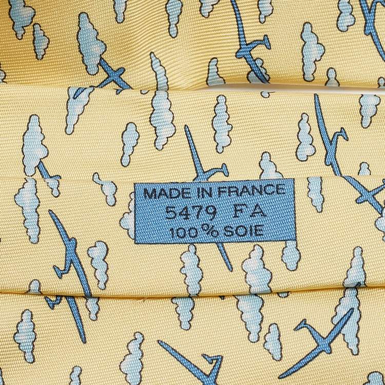 Pre Owned Hermès Yellow Airplane Cloud Print Silk Traditional Tie