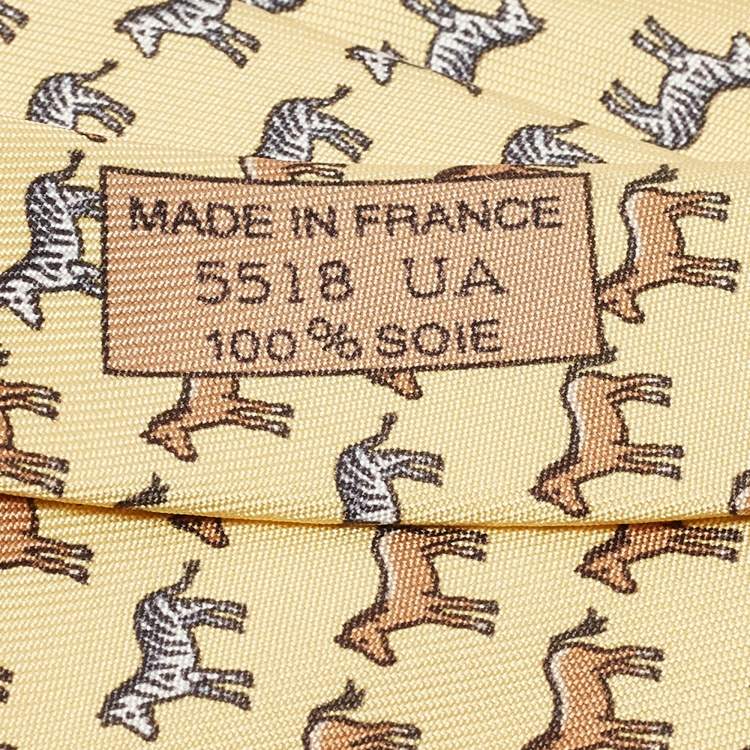 مملوكة مسبقًا Hermes Yellow Horse Silk Traditional Tie 