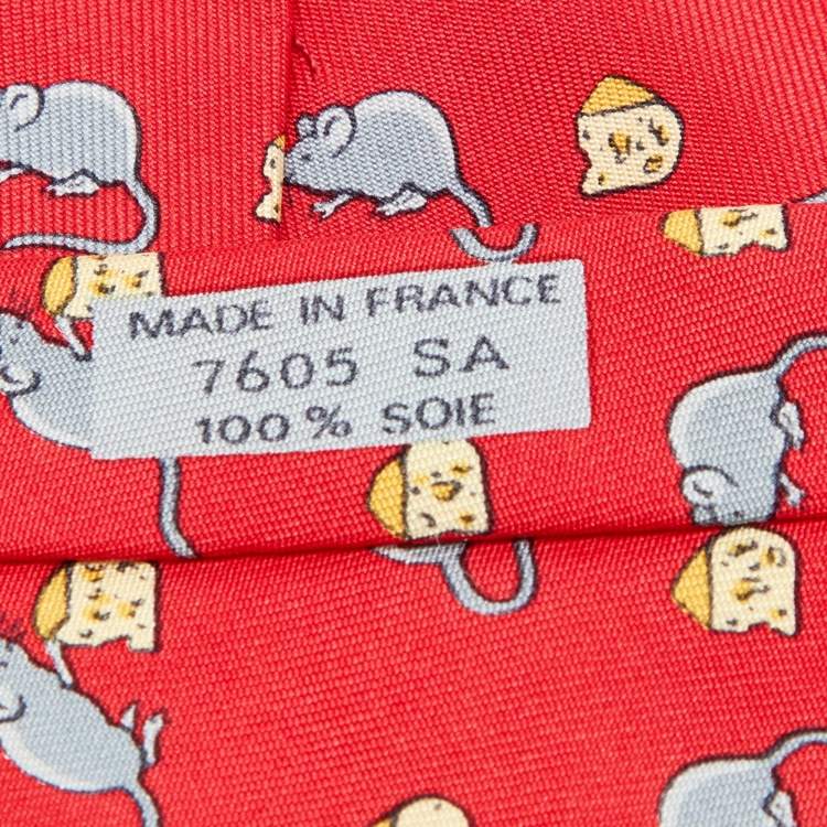 Pre Owned Hermès Red Mouse and Cheese Print Silk Classic Tie