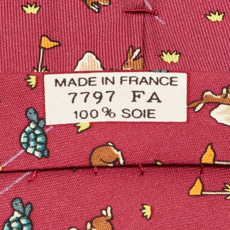 Pre Owned Hermès Maroon Bunny/Turtle Print Silk Classic Tie