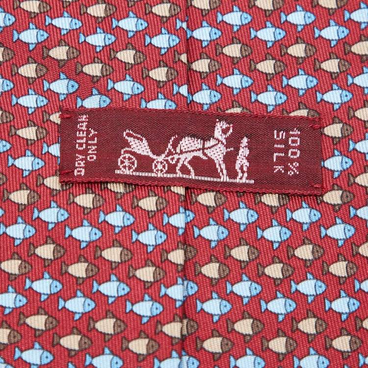 Pre Owned Hermès Red Printed Fish Silk Classic Tie