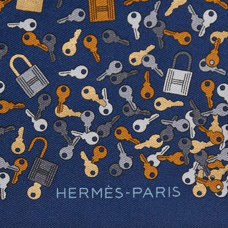 Pre Owned Hermès Bleu Silk Twill N'Oublie Pas Tes Cles Pocket Square