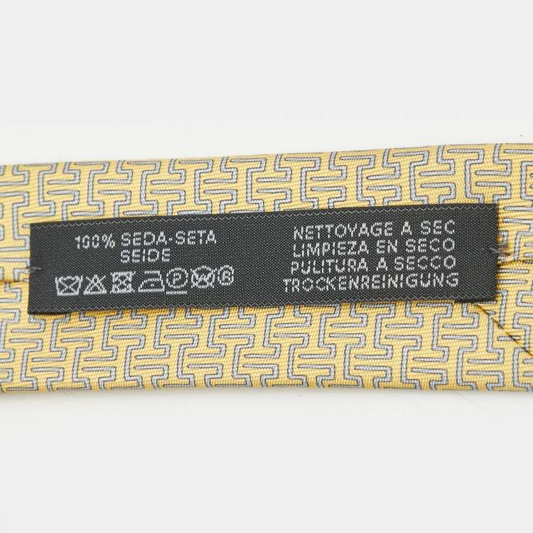 Pre Owned Hermès Yellow Printed Silk Classic Tie