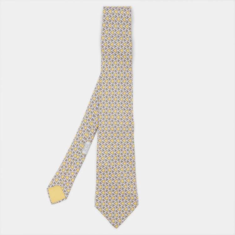 Pre Owned Hermès Yellow/Blue Dove Print Silk Traditional Tie