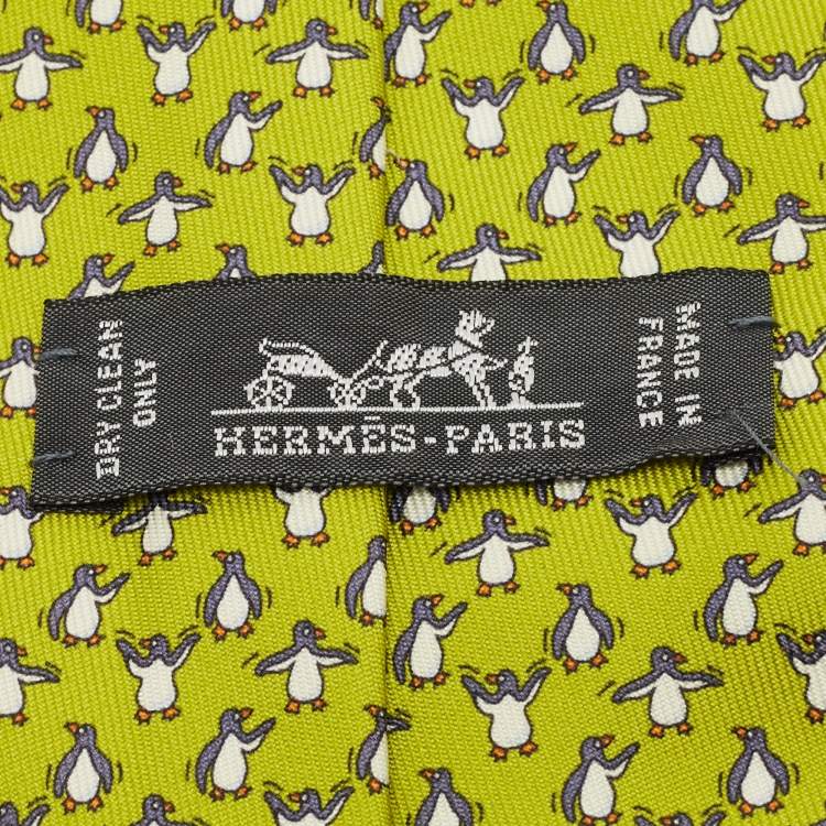 Pre Owned Hermès Green Whimsical Penguins Print Silk Tie