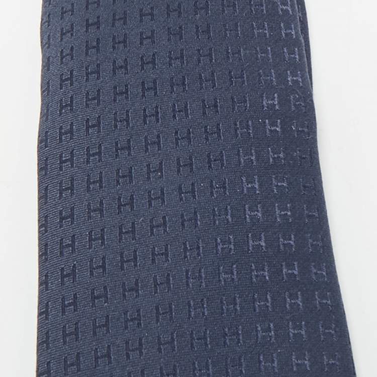 مملوكة مسبقًا Hermes Navy Blue H Patterned Silk Tie