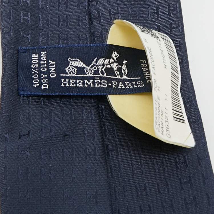 مملوكة مسبقًا Hermes Navy Blue H Patterned Silk Tie