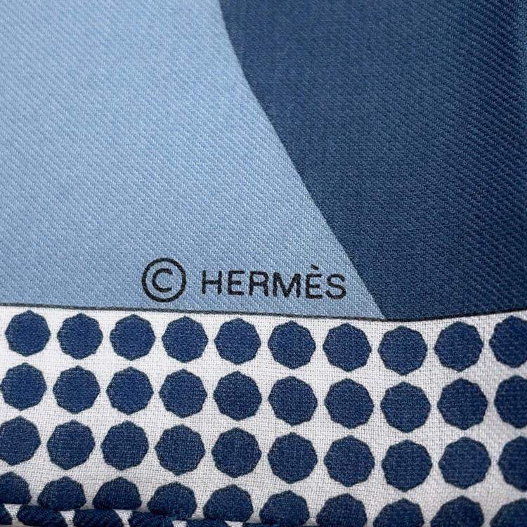 Pre Owned Hermes Carre "Cheval Tte En Bas" Size 65 Vert Emerald / Blue Horizon / Blue Glacier Cotton51% Silk49%