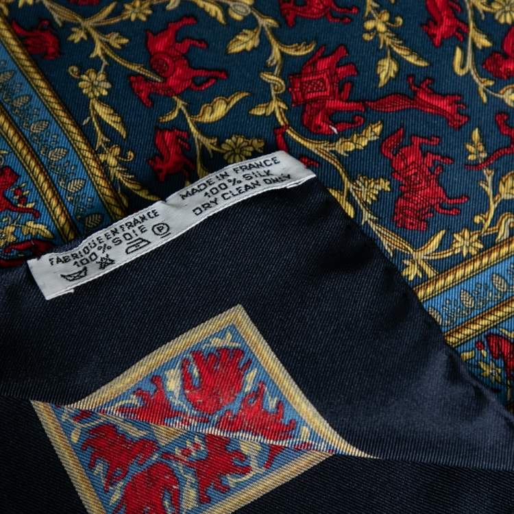 Pre Owned Hermes Multicolor Chasse En Inde Printed Silk Pocket Square