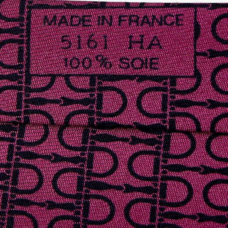 مملوكة مسبقًا Hermes Dark Onion Pink Printed Silk Tie 