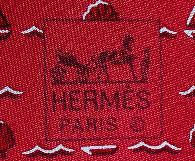 Pre Owned Hermes Red Seashell & Fish Printed Silk Tie 