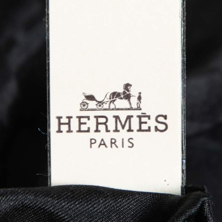 مملوكة مسبقًا Hermès Black Grand H Jacquard Silk Pocket Square 