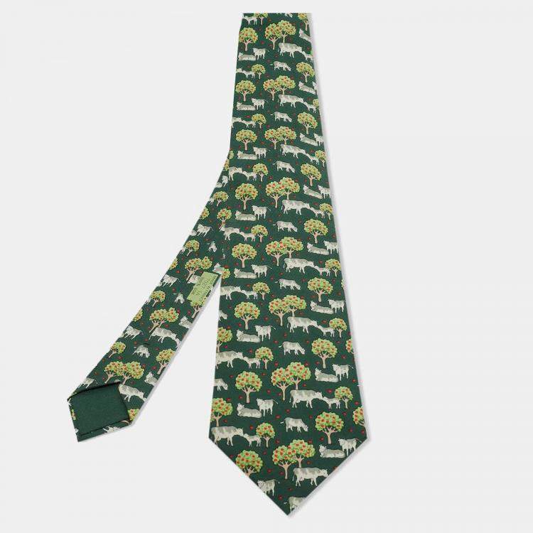 مملوكة مسبقًا Hermes Vintage Green Animal Print Silk Tie 