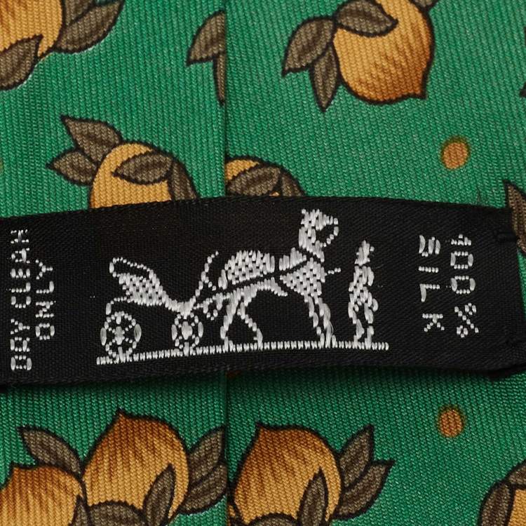 Pre Owned Hermes Green Hazelnut Print Silk Tie 