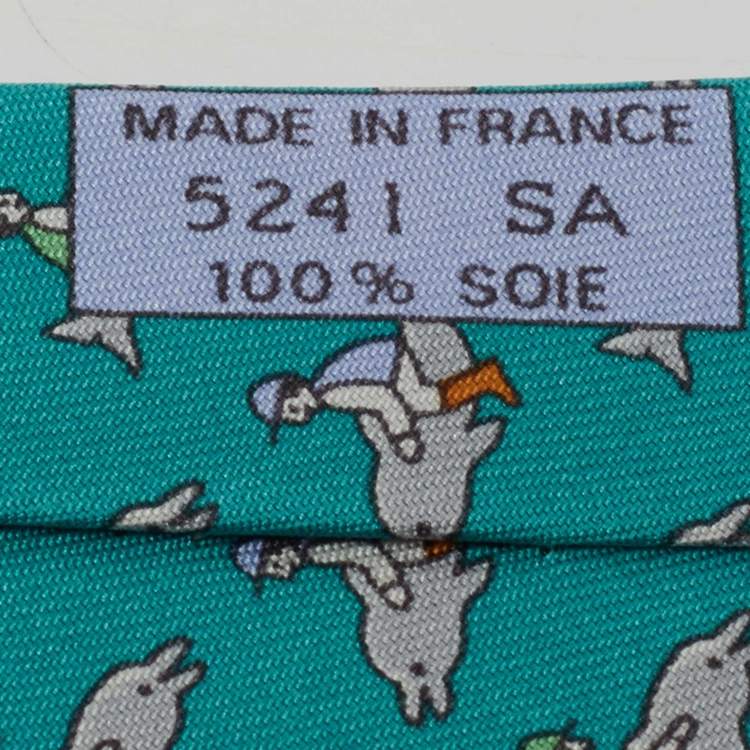 مملوكة مسبقًا Hermes Teal Blue Dolphin Print Silk Classic Tie