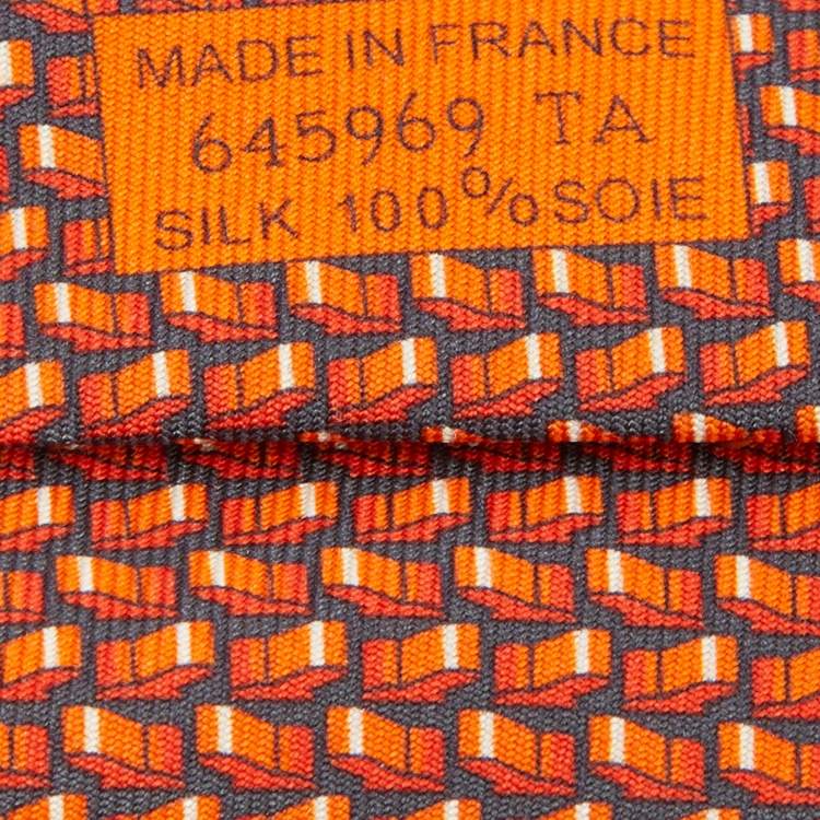 مملوكة مسبقًا Hermès Orange & Black Motif Print Silk Tie