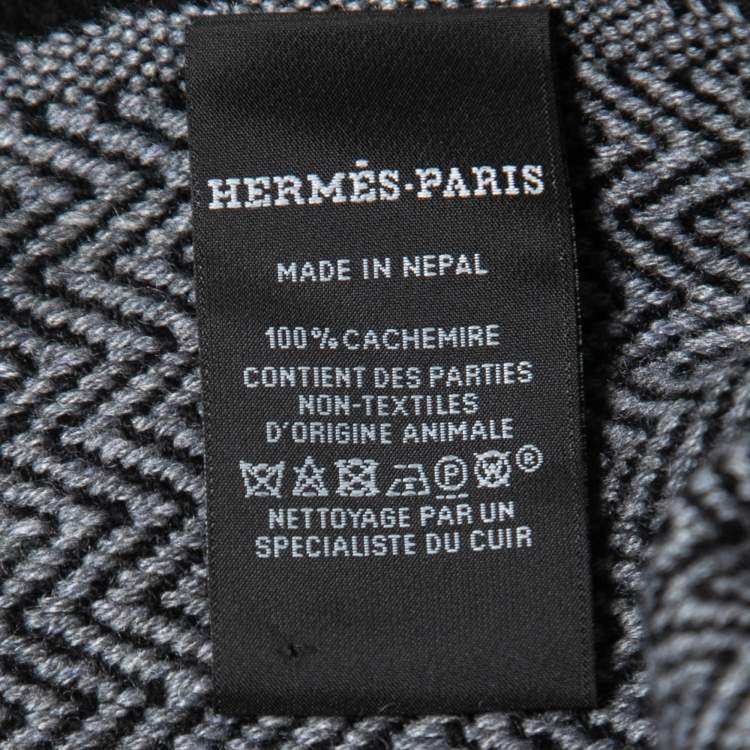 Pre Owned Hermes Black Colorblock Chevron Cashmere Muffler