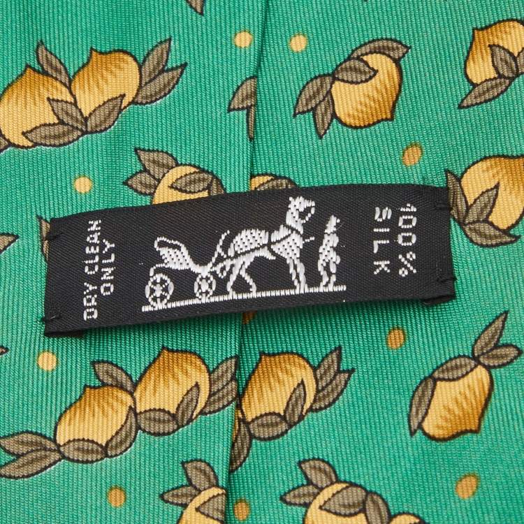 مملوكة مسبقًا Hermes Green Hazelnut Print Silk Tie 