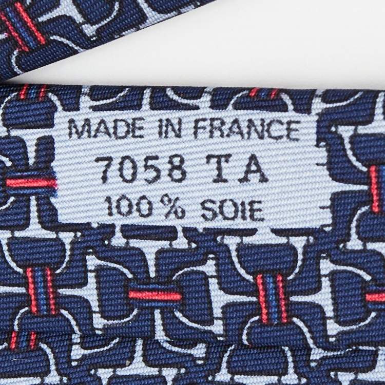 مملوكة مسبقًا Hermes Navy Blue Equestrian Print Silk Tie