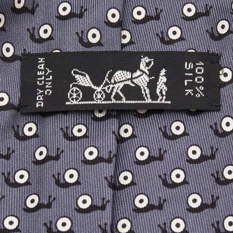 مملوكة مسبقًا Hermes Grey Snail Print Silk Traditional Tie